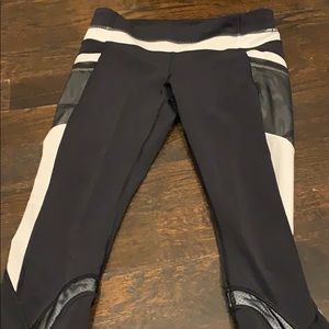 Lulu cropped leggings with pockets